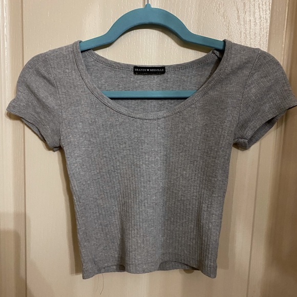 Brandy Melville crop top! - Picture 1 of 2